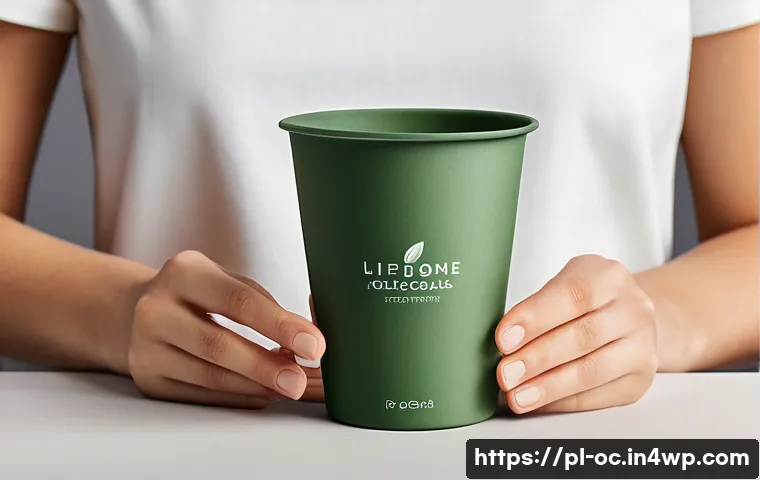 대체 플라스틱 소재의 사용자 경험 - A detailed close-up of eco-friendly bioplastic kitchenware made from corn and sugarcane, featuring m...